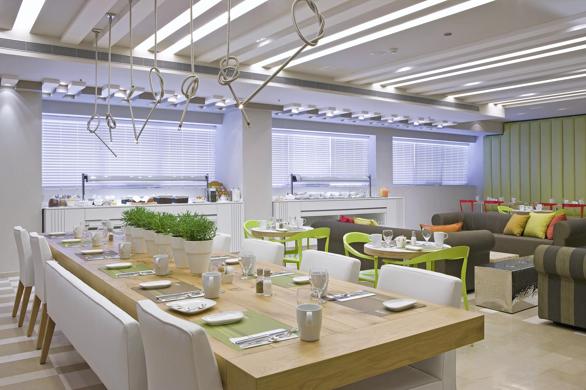 Sadot Hotel Ben Gurion Airport - An Atlas Boutique Hotel Beer Yaakov Buitenkant foto