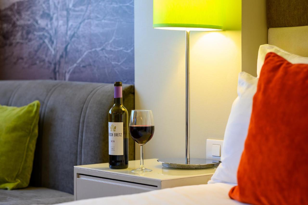 Sadot Hotel Ben Gurion Airport - An Atlas Boutique Hotel Beer Yaakov Buitenkant foto