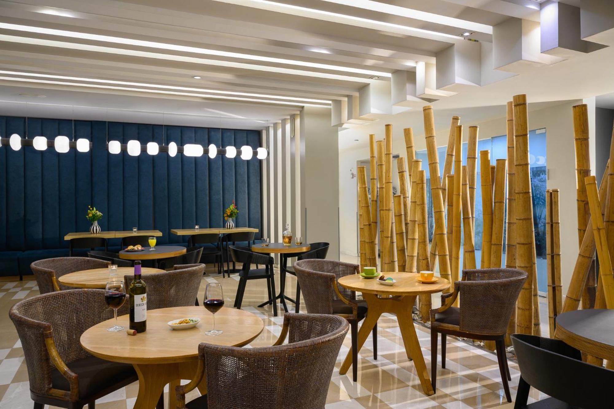 Sadot Hotel Ben Gurion Airport - An Atlas Boutique Hotel Beer Yaakov Buitenkant foto