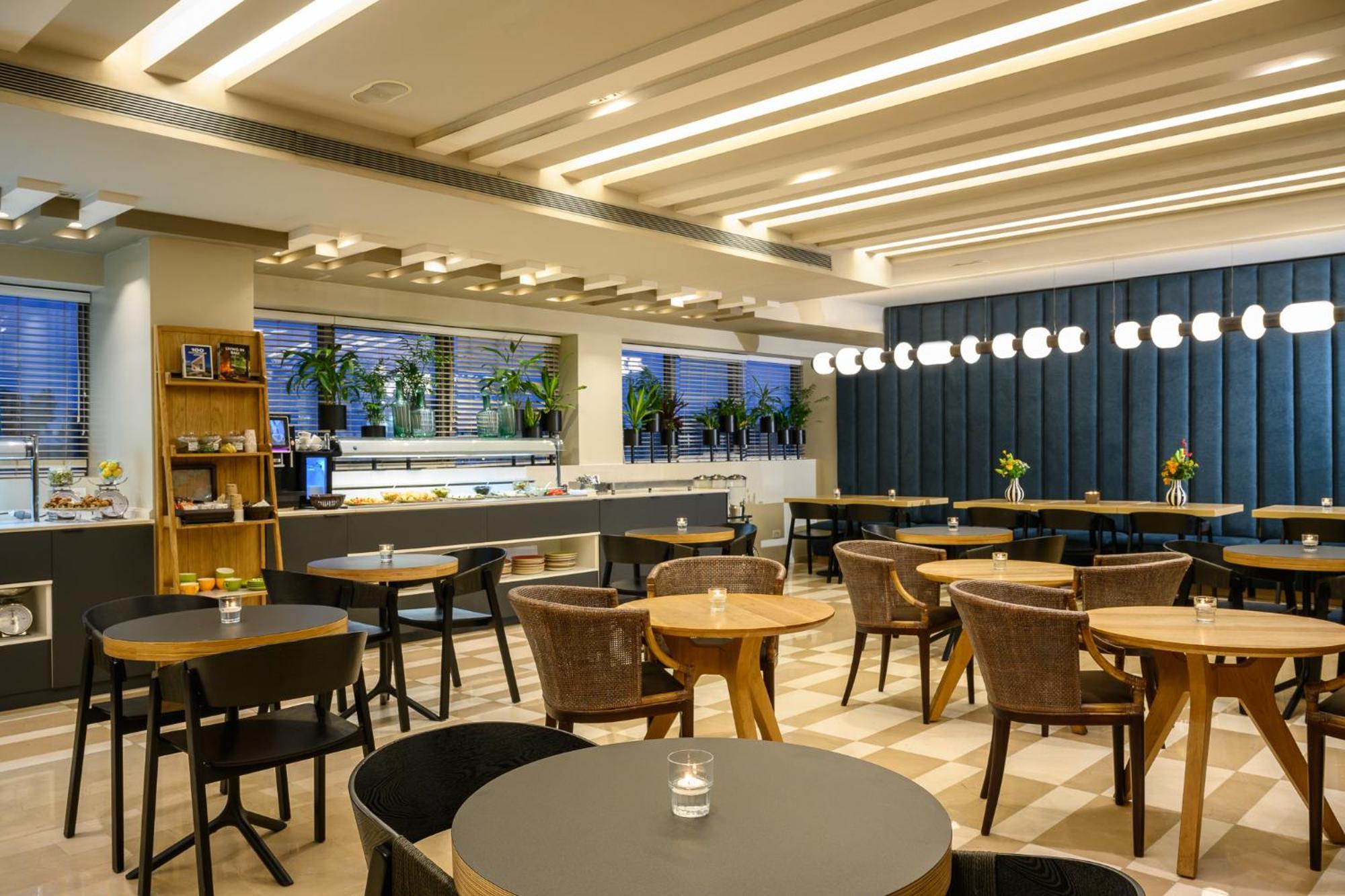 Sadot Hotel Ben Gurion Airport - An Atlas Boutique Hotel Beer Yaakov Buitenkant foto